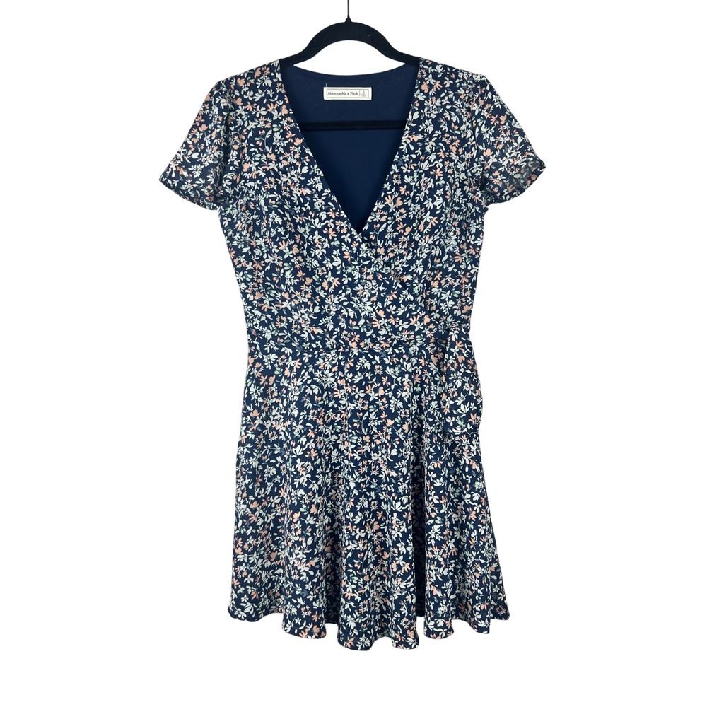 Abercrombie & Fitch Blue Faux Floral Wrap Mini Dress Short Sleeve V-Neck Size S‎